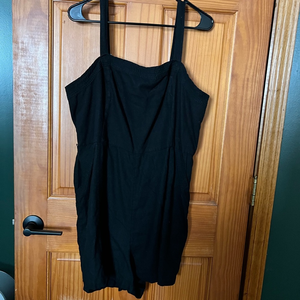 Old navy never worn romper